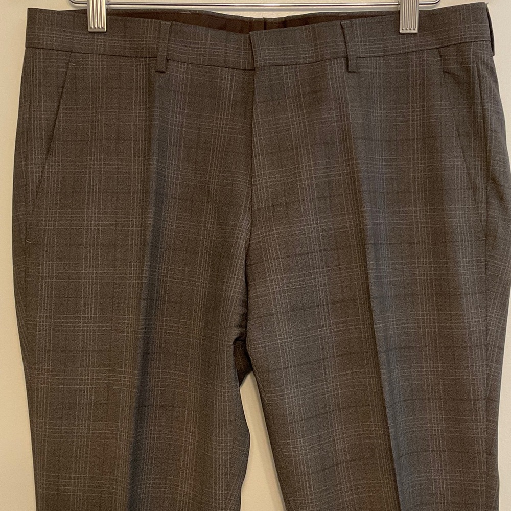 HUGO BOSS 100% virgin wool Brown Plaid Dress Pants